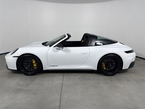 Certified 2025 Porsche 911 Targa 4 GTS image 2
