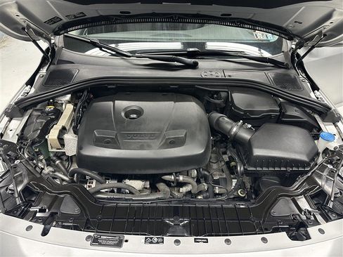 Used 2018 Volvo S60 T5 Inscription Platinum FWD image 20