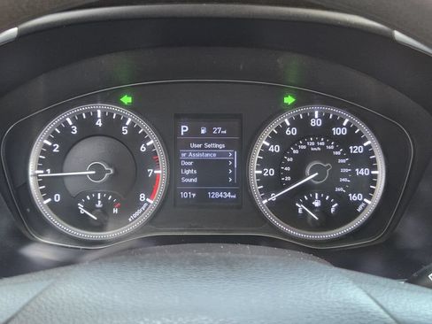 Used 2020 Hyundai Santa Fe SE FWD image 12