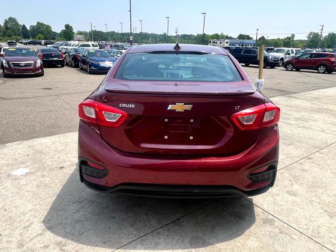 Used 2016 Chevrolet Cruze LT w/ Convenience Package image 6