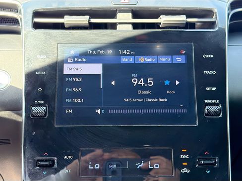 Used 2022 Hyundai Santa Cruz SEL Premium image 27