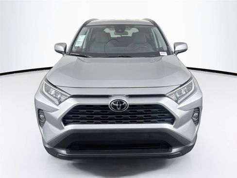 Used 2021 Toyota RAV4 XLE image 6