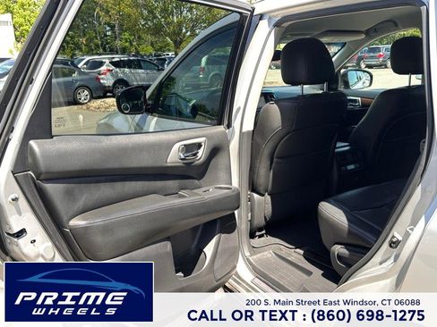 Used 2014 Nissan Pathfinder Platinum w/ Cargo Package AWD/4WD image 11