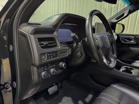 Used 2024 Chevrolet Suburban RST w/ Luxury Package image 12