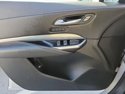 Certified 2021 Cadillac XT4 Premium Luxury w/ LPO, Radiant Package image 27