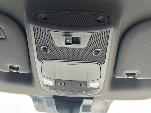 Used 2019 Ford F150 Lariat image 43