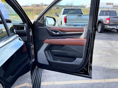 Certified 2024 GMC Yukon Denali Ultimate image 16