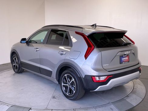 Certified 2025 Kia Niro LX FWD image 3