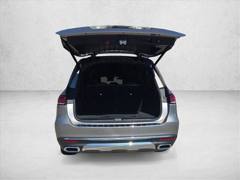 Used 2023 Mercedes-Benz GLS 450 4MATIC image 6