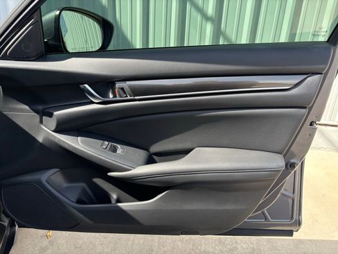 Used 2020 Honda Accord Sport image 34