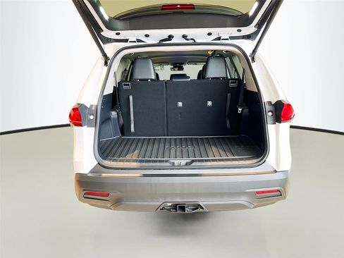 New 2026 Toyota Grand Highlander XLE image 25