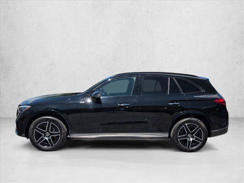 Used 2024 Mercedes-Benz GLC 300 image 9