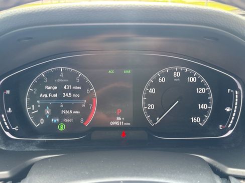 Used 2018 Honda Accord Touring image 21