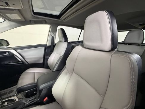 Used 2016 Toyota RAV4 Limited w/ Advanced Technology Package FWD image 5