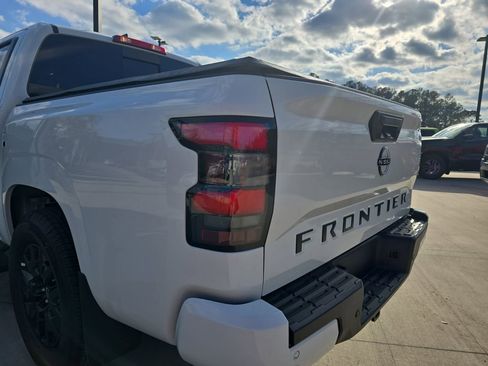 New 2026 Nissan Frontier SV w/ Tow Package RWD image 36