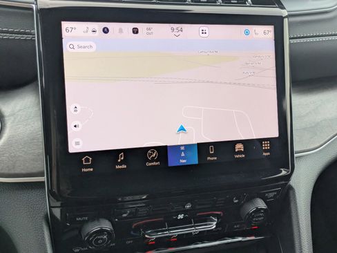 New 2025 Jeep Grand Cherokee L Limited w/ Black Appearance Package image 21