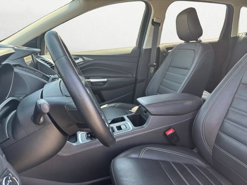 Used 2018 Ford Escape Titanium AWD/4WD image 8