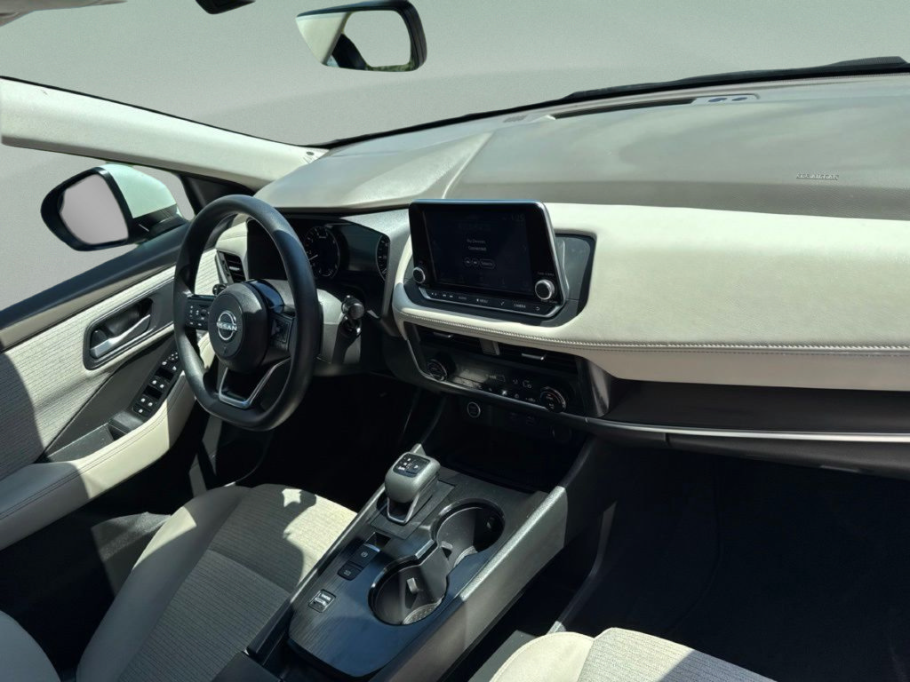 Used 2023 Nissan Rogue SV FWD image 32