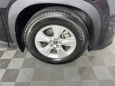 Used 2025 Toyota Grand Highlander FWD image 29