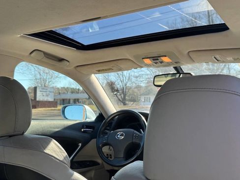 Used 2010 Lexus IS 250 image 10