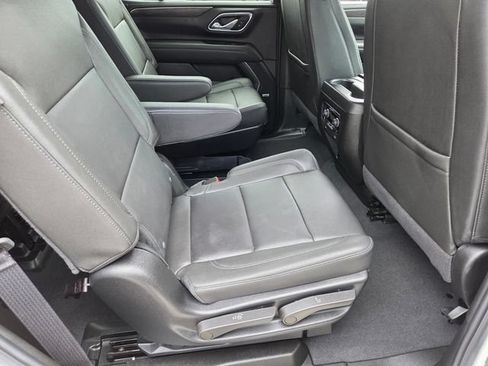 Certified 2024 Chevrolet Tahoe Z71 w/ Luxury Package AWD/4WD image 16