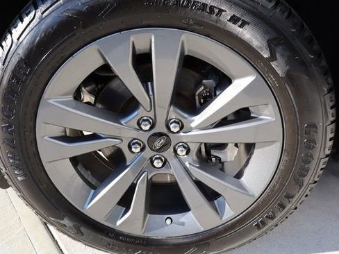 Used 2021 Ford Explorer XLT w/ Equipment Group 202A image 44