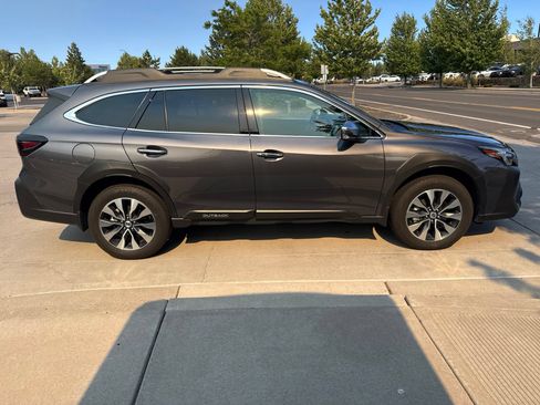Used 2024 Subaru Outback Touring XT AWD/4WD image 4