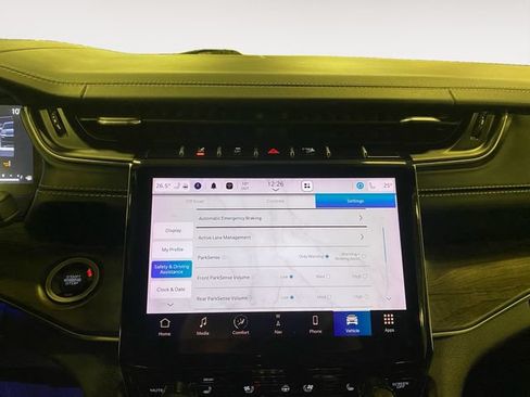Used 2022 Jeep Grand Cherokee L Overland w/ Luxury Tech Group IV AWD/4WD image 12