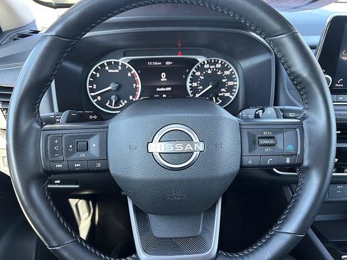 Certified 2025 Nissan Rogue SV AWD/4WD image 22