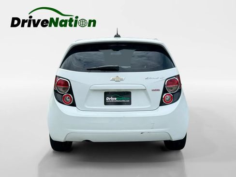 Used 2015 Chevrolet Sonic LT w/ Fun and Sun Package FWD image 6