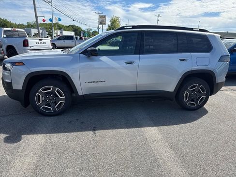New 2026 Jeep Cherokee Laredo AWD/4WD image 2