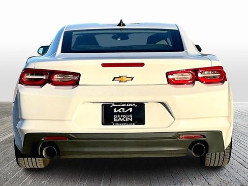 Used 2023 Chevrolet Camaro LT image 4