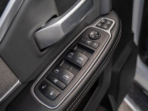 Used 2023 RAM 2500 Big Horn w/ Level 1 Equipment Group image 11