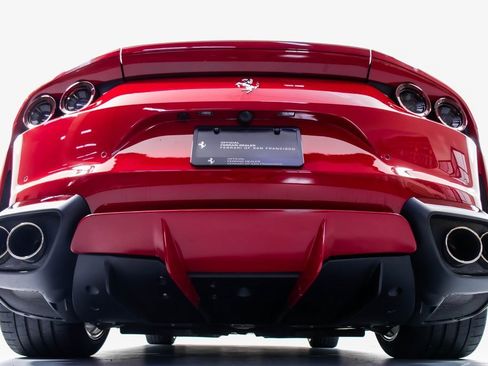 Certified 2018 Ferrari 812 Superfast image 23