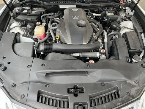 Used 2017 Lexus RC 200t F Sport image 36