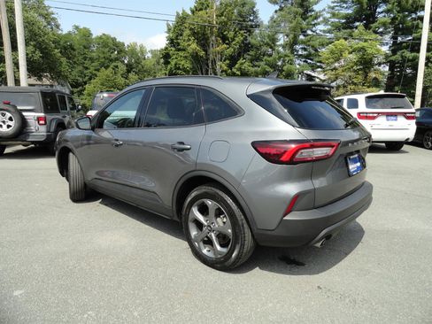 Used 2025 Ford Escape ST-Line Select AWD/4WD image 7