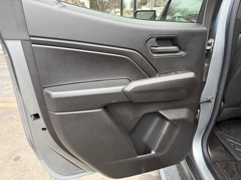 Used 2025 Chevrolet Colorado Trail Boss image 19