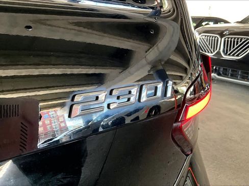 Certified 2024 BMW 230i 230i w/ Convenience Package image 9