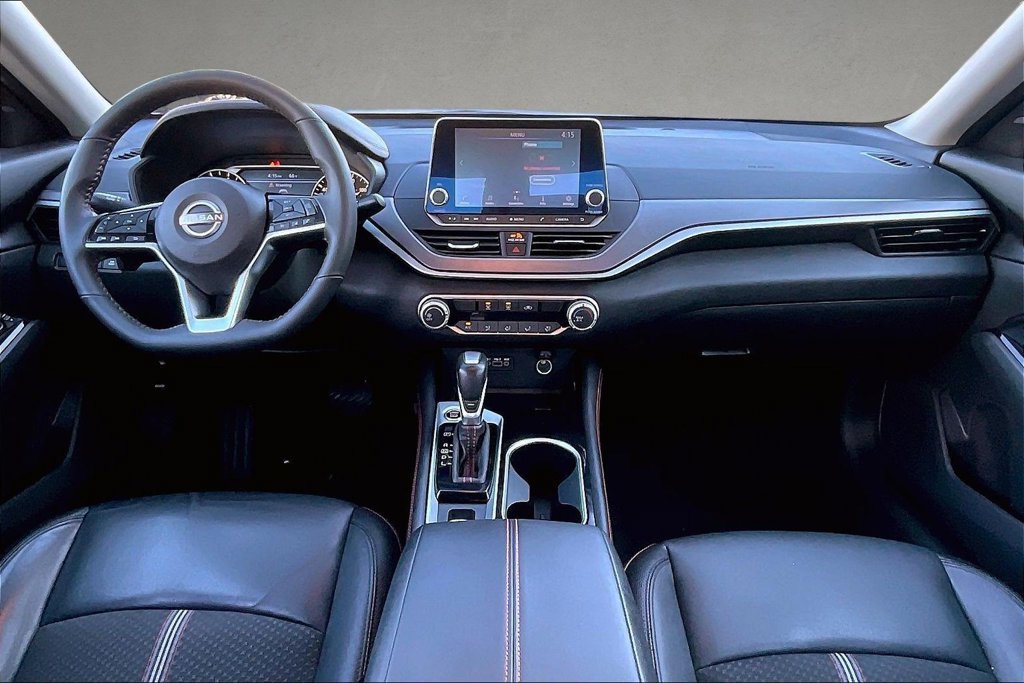 Used 2023 Nissan Altima 2.5 SR AWD/4WD image 8