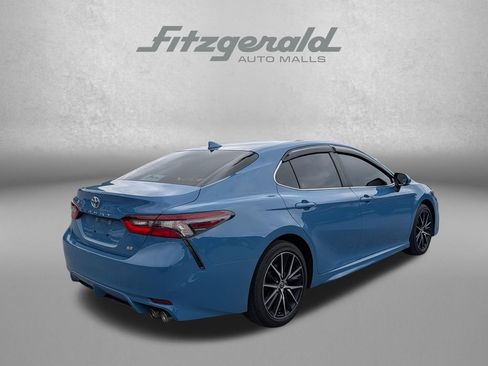 Used 2024 Toyota Camry SE FWD image 7