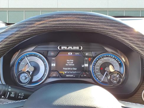 Used 2021 RAM 1500 Limited image 12