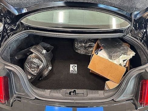 Certified 2018 Ford Mustang Shelby GT350 w/ Convenience Package image 33