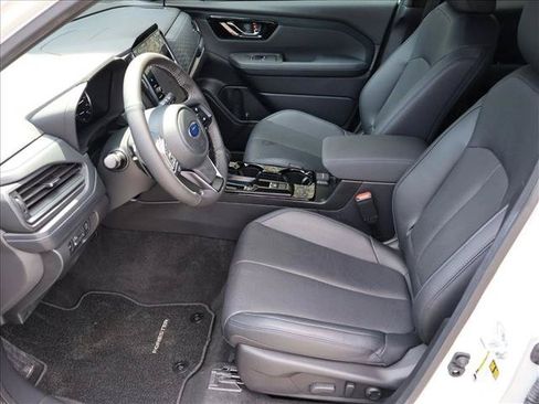 Used 2026 Subaru Forester Limited AWD/4WD image 23