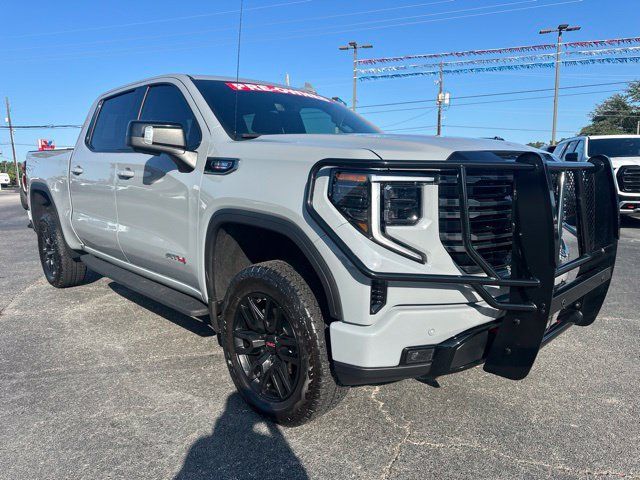 Used 2025 GMC Sierra 1500 AT4 w/ AT4 Premium Package AWD/4WD image 5