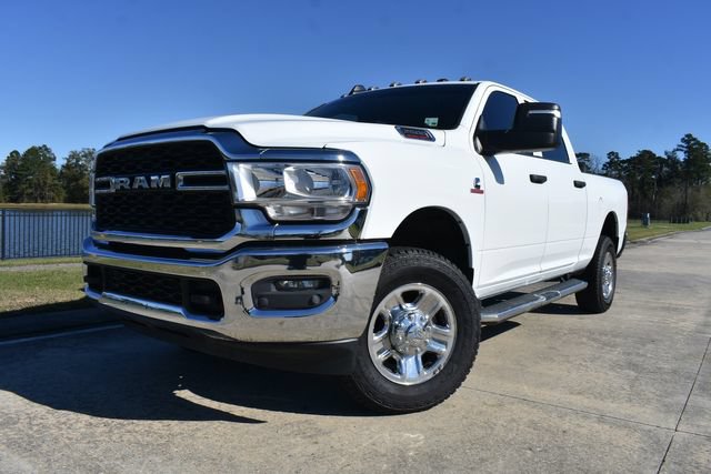 Used 2024 RAM 2500 Tradesman w/ Chrome Appearance Group AWD/4WD image 5