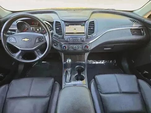 Used 2017 Chevrolet Impala LT w/ Leather Package image 10