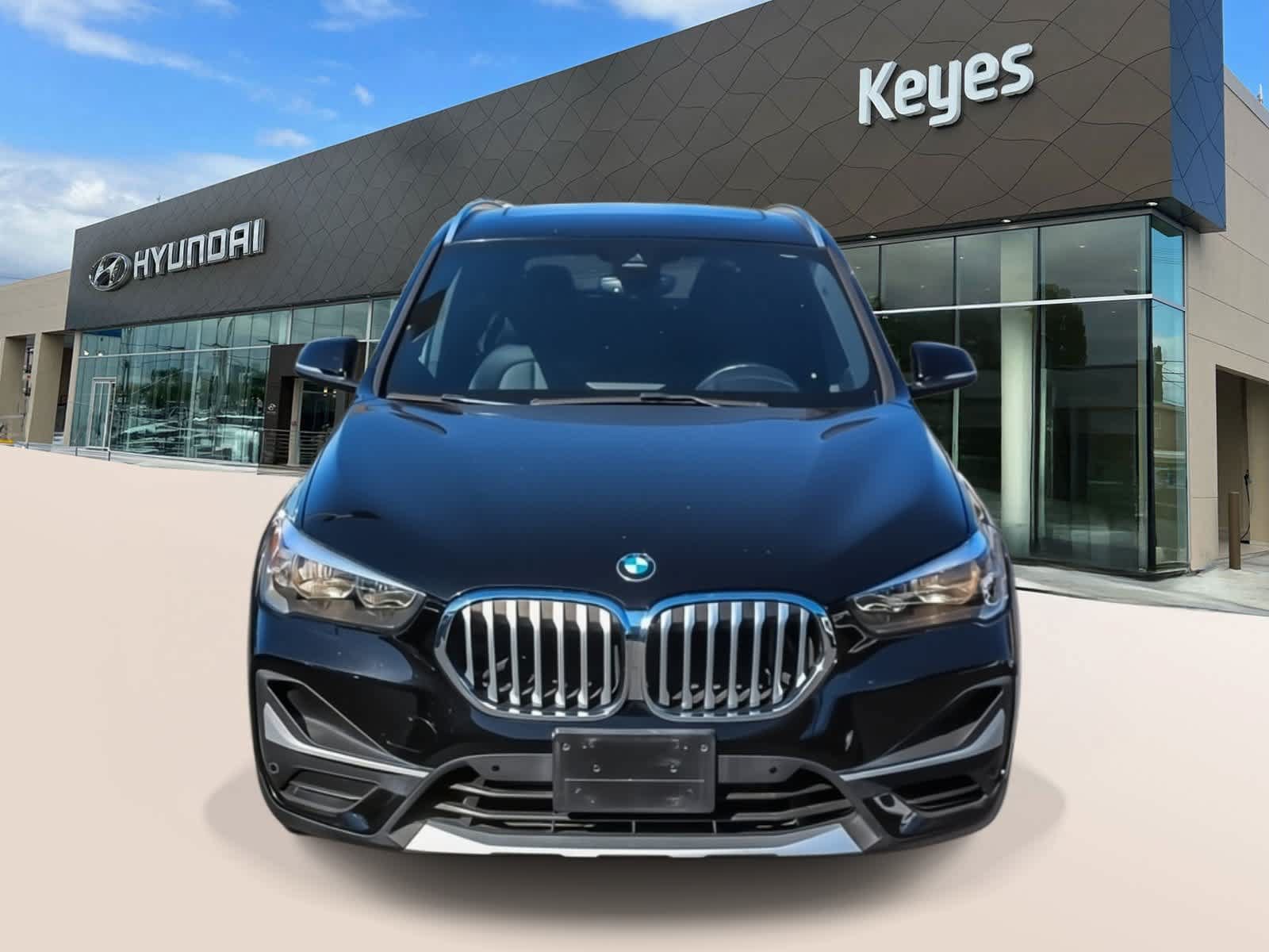 Used 2021 BMW X1 sDrive28i w/ Convenience Package FWD image 2