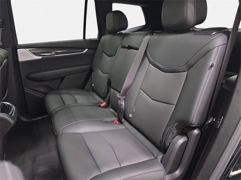 Certified 2024 Cadillac XT6 Sport image 11