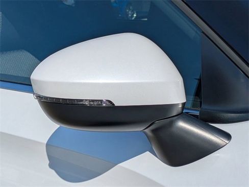 New 2025 Mitsubishi Outlander ES image 12