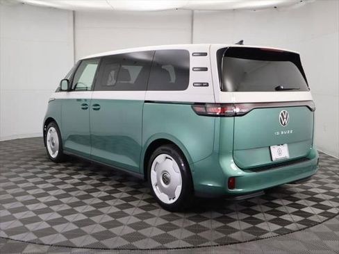New 2025 Volkswagen ID. Buzz 1st Edition image 7